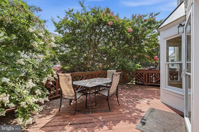 1813 BRENTRIDGE ST, Vienna, VA 22182