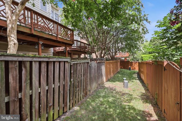 1813 BRENTRIDGE ST, Vienna, VA 22182