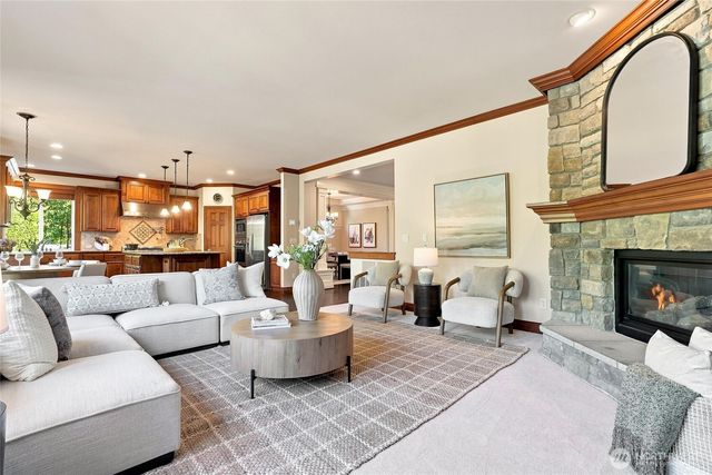 17518 NE 119th Way, Redmond, WA 98052