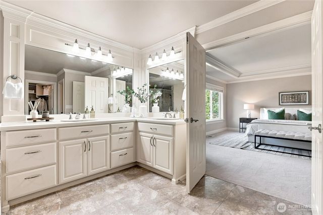 17518 NE 119th Way, Redmond, WA 98052