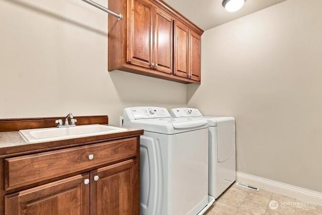 17518 NE 119th Way, Redmond, WA 98052