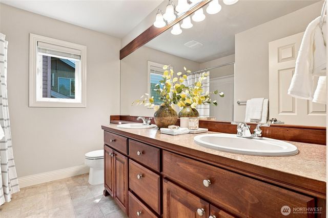 17518 NE 119th Way, Redmond, WA 98052