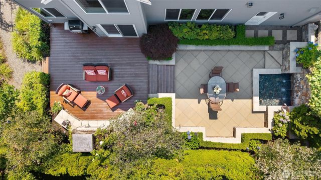 17518 NE 119th Way, Redmond, WA 98052