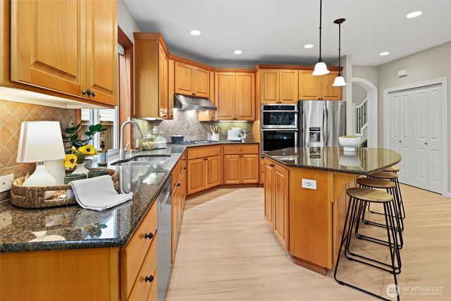 8115 NE 147th Street, Kenmore, WA 98028