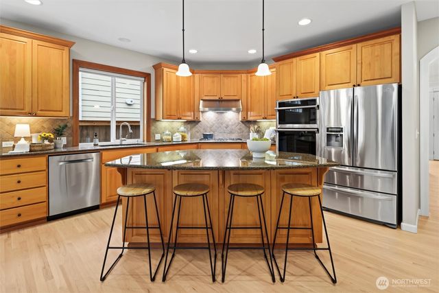 8115 NE 147th Street, Kenmore, WA 98028