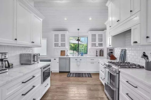 3550 Laketree Drive, Fallbrook, CA 92028
