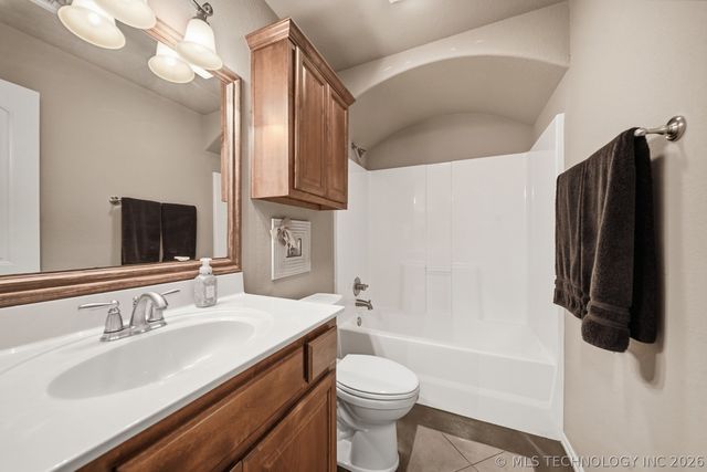 1013 S 71st Street, Broken Arrow, OK 74014