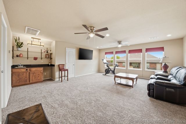 1013 S 71st Street, Broken Arrow, OK 74014