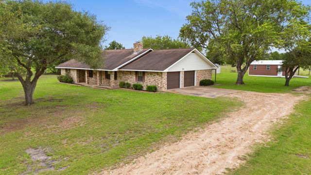 1150 Cr 209, Weimar, TX 78962