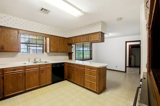 1150 Cr 209, Weimar, TX 78962