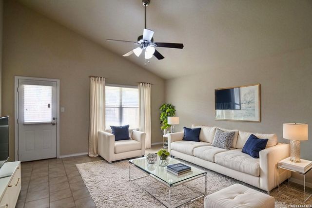 1735 Emerald Edge, San Antonio, TX 78245
