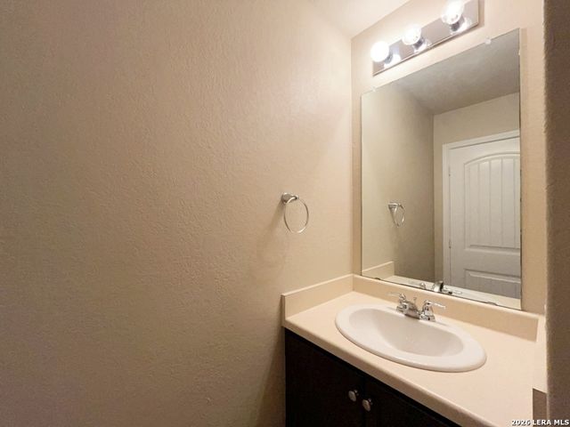 1735 Emerald Edge, San Antonio, TX 78245