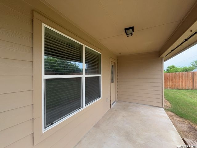 1735 Emerald Edge, San Antonio, TX 78245