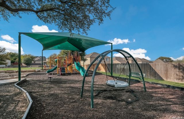 1735 Emerald Edge, San Antonio, TX 78245