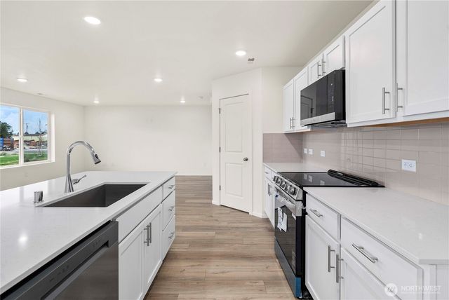 661 Salzer Creek Drive, Centralia, WA 98531