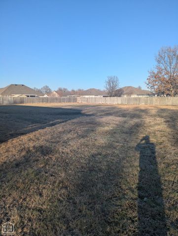 4622 Richardson Drive, Jonesboro, AR 72404