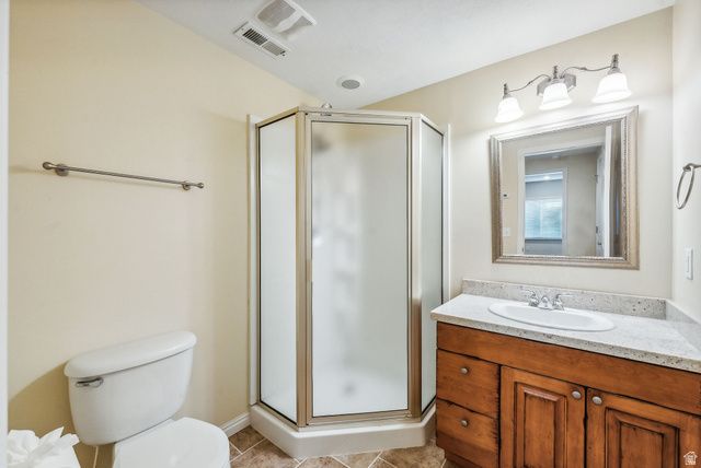2812 W MCKINLEY CIR, Taylorsville, UT 84129