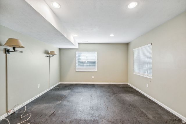 2812 W MCKINLEY CIR, Taylorsville, UT 84129