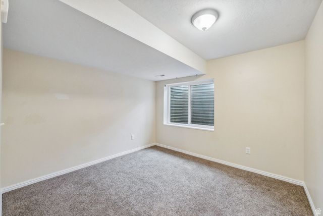 2812 W MCKINLEY CIR, Taylorsville, UT 84129