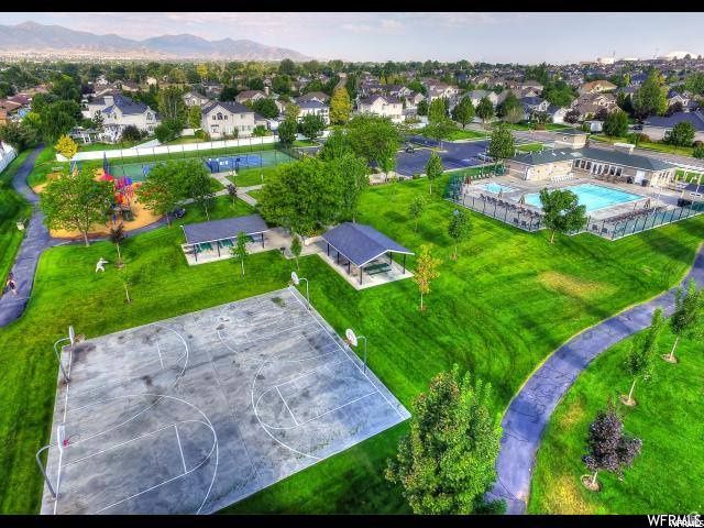 2812 W MCKINLEY CIR, Taylorsville, UT 84129