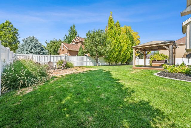 2812 W MCKINLEY CIR, Taylorsville, UT 84129