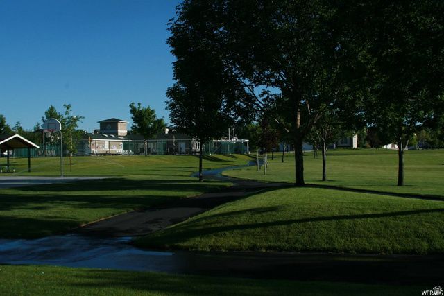 2812 W MCKINLEY CIR, Taylorsville, UT 84129