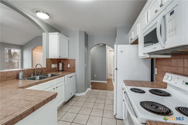 5 Dogwood Drive, Wimberley, TX 78676