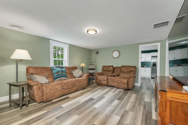 1622 Lovell Lake Road, Wakefield, NH 03872