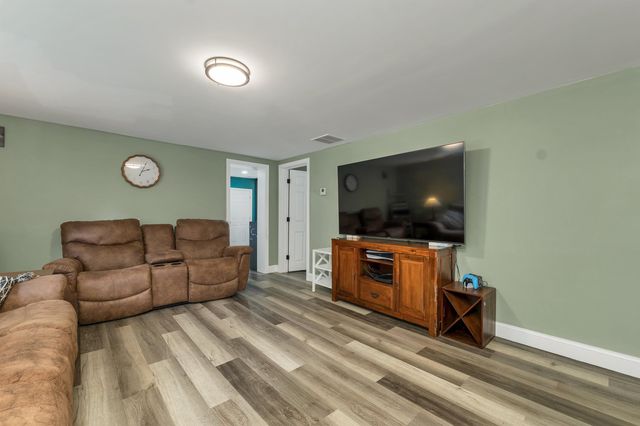 1622 Lovell Lake Road, Wakefield, NH 03872