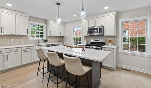 2448 Charney Road, University Heights, OH 44118
