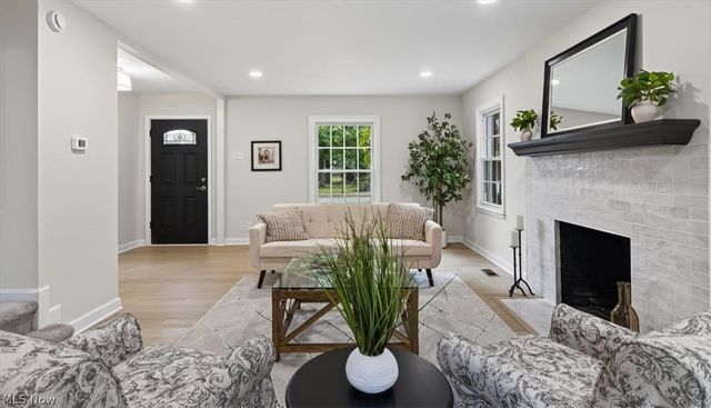 2448 Charney Road, University Heights, OH 44118