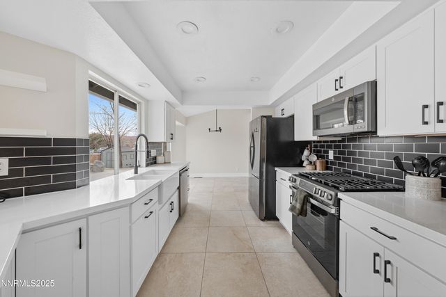 207 White Rose Drive, Sparks, NV 89441