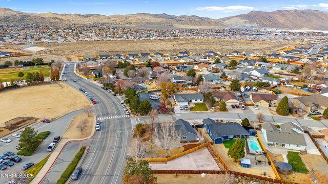 207 White Rose Drive, Sparks, NV 89441