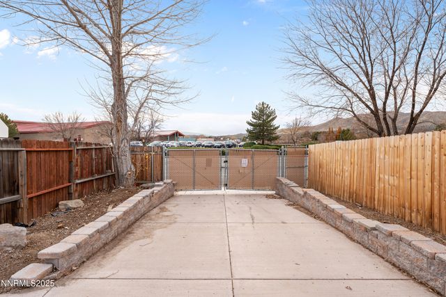 207 White Rose Drive, Sparks, NV 89441