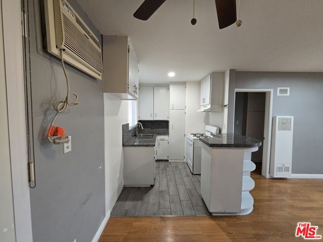 7419 Woodley Avenue 1, Van Nuys (los Angeles), CA 91406