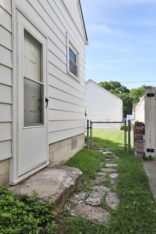 375 E Royal Forest Boulevard, Columbus, OH 43214
