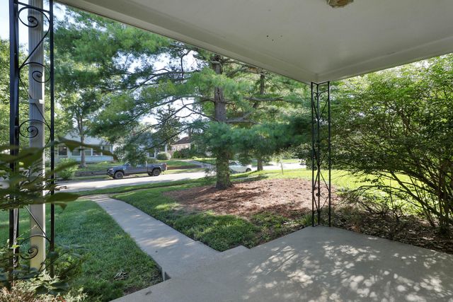 375 E Royal Forest Boulevard, Columbus, OH 43214