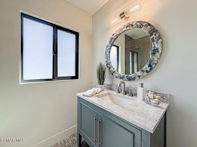 7530 Gaviota Avenue, Van Nuys, CA 91406