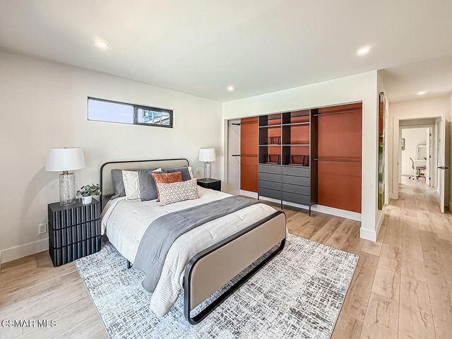 7530 Gaviota Avenue, Van Nuys, CA 91406