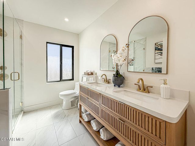 7530 Gaviota Avenue, Van Nuys, CA 91406