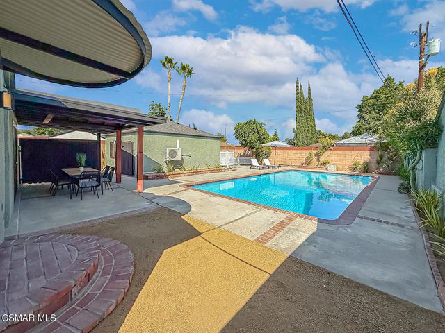 7530 Gaviota Avenue, Van Nuys, CA 91406