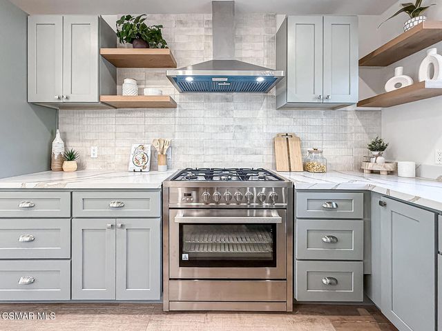 7530 Gaviota Avenue, Van Nuys, CA 91406