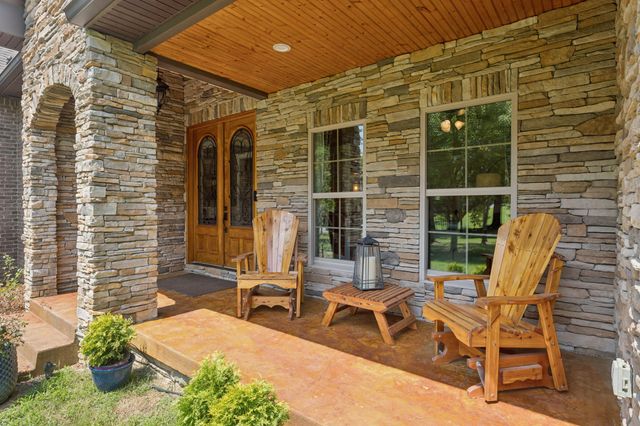 7270 Old Franklin Rd, Fairview, TN 37062