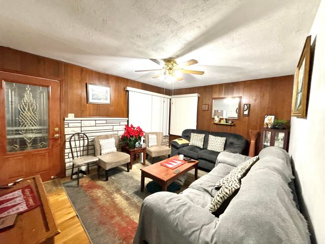 2606 Birch Avenue, Whiting, IN 46394