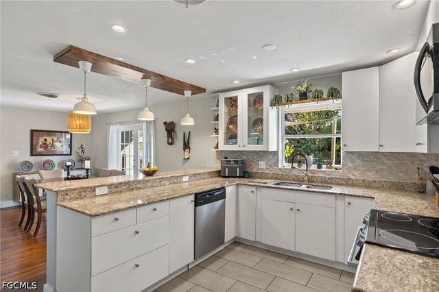 1262 Carlene AVE, Fort Myers, FL 33901