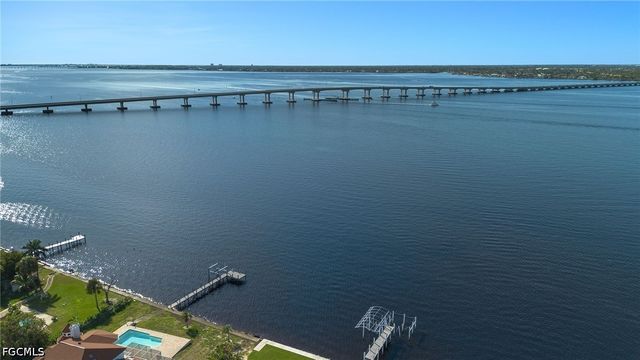 1262 Carlene AVE, Fort Myers, FL 33901