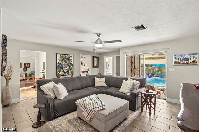 1262 Carlene AVE, Fort Myers, FL 33901