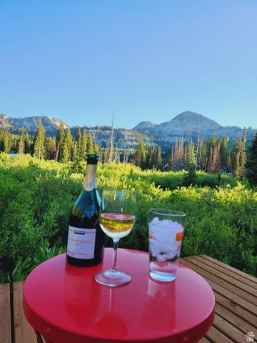 8101 S MILLICENTVIEW LN, Brighton, UT 84121