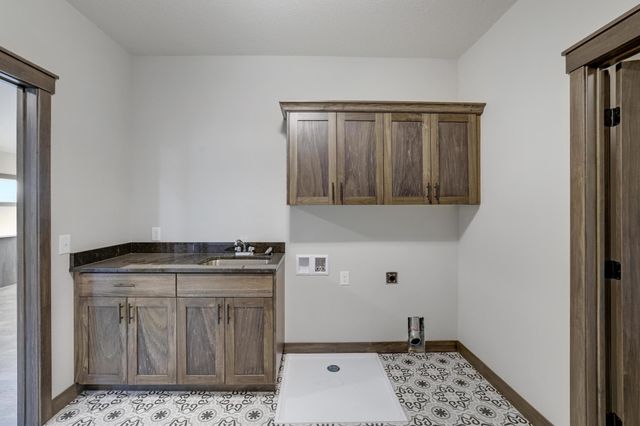 490 Sea Wing Boulevard, Prescott, WI 54021