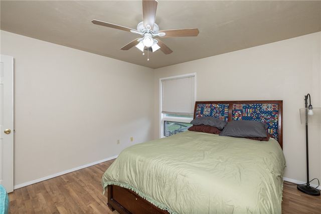 404 NE 4Th Avenue, Gravette, AR 72736